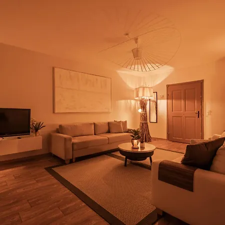 Apartamento Entdecke Dein Elegantes Hilvit-altstadt-apartment Mit Traumhafter Dachterrasse - Ein Refugium Fuer Natur- & Kulturliebhaber! Modernes Ambiente - Ruhe - Grosszuegiger Raum Mit Smart Tv Und Waschmaschine Erwarten Dich! Spremberg