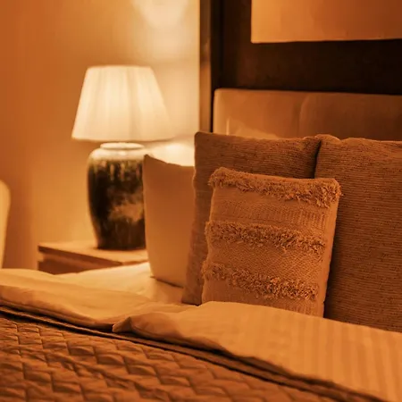 Apartman Entdecke Dein Elegantes Hilvit-altstadt-apartment Mit Traumhafter Dachterrasse - Ein Refugium Fuer Natur- & Kulturliebhaber! Modernes Ambiente - Ruhe - Grosszuegiger Raum Mit Smart Tv Und Waschmaschine Erwarten Dich! *