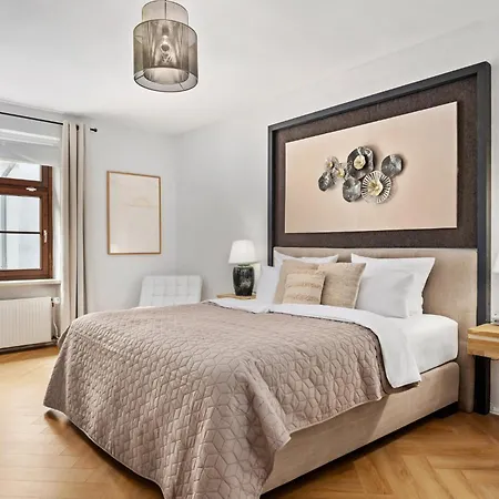 Appartement Entdecke Dein Elegantes Hilvit-altstadt-apartment Mit Traumhafter Dachterrasse - Ein Refugium Fuer Natur- & Kulturliebhaber! Modernes Ambiente - Ruhe - Grosszuegiger Raum Mit Smart Tv Und Waschmaschine Erwarten Dich!