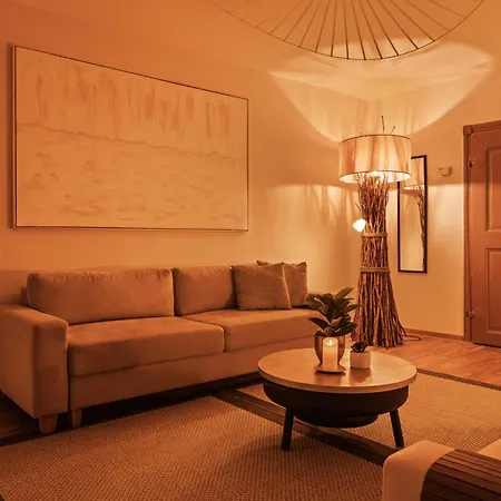 Apartman Entdecke Dein Elegantes Hilvit-altstadt-apartment Mit Traumhafter Dachterrasse - Ein Refugium Fuer Natur- & Kulturliebhaber! Modernes Ambiente - Ruhe - Grosszuegiger Raum Mit Smart Tv Und Waschmaschine Erwarten Dich!