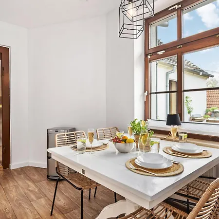 Entdecke Dein Elegantes Hilvit-altstadt-apartment Mit Traumhafter Dachterrasse - Ein Refugium Fuer Natur- & Kulturliebhaber! Modernes Ambiente - Ruhe - Grosszuegiger Raum Mit Smart Tv Und Waschmaschine Erwarten Dich! Apartman *