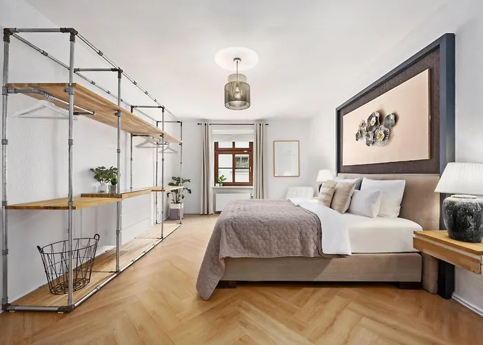 Entdecke Dein Elegantes Hilvit-altstadt-apartment Mit Traumhafter Dachterrasse - Ein Refugium Fuer Natur- & Kulturliebhaber! Modernes Ambiente - Ruhe - Grosszuegiger Raum Mit Smart Tv Und Waschmaschine Erwarten Dich! * Spremberg