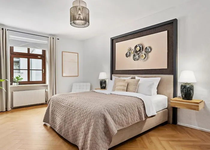 Apartamento Entdecke Dein Elegantes Hilvit-altstadt-apartment Mit Traumhafter Dachterrasse - Ein Refugium Fuer Natur- & Kulturliebhaber! Modernes Ambiente - Ruhe - Grosszuegiger Raum Mit Smart Tv Und Waschmaschine Erwarten Dich!