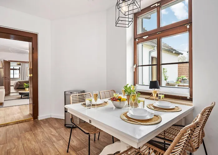 Entdecke Dein Elegantes Hilvit-altstadt-apartment Mit Traumhafter Dachterrasse - Ein Refugium Fuer Natur- & Kulturliebhaber! Modernes Ambiente - Ruhe - Grosszuegiger Raum Mit Smart Tv Und Waschmaschine Erwarten Dich! Apartamento *